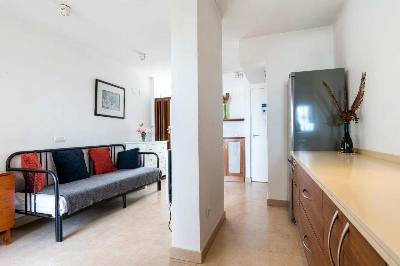 Holi-Rent Apartamento Resitur Siviglia Esterno foto